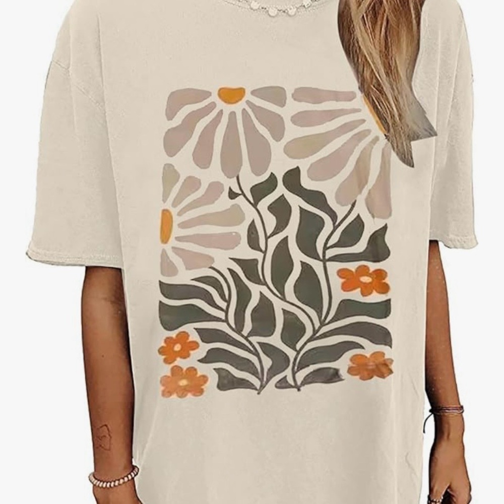 NWT Oversized Beige Floral Graphic Short Sleeve Tee
